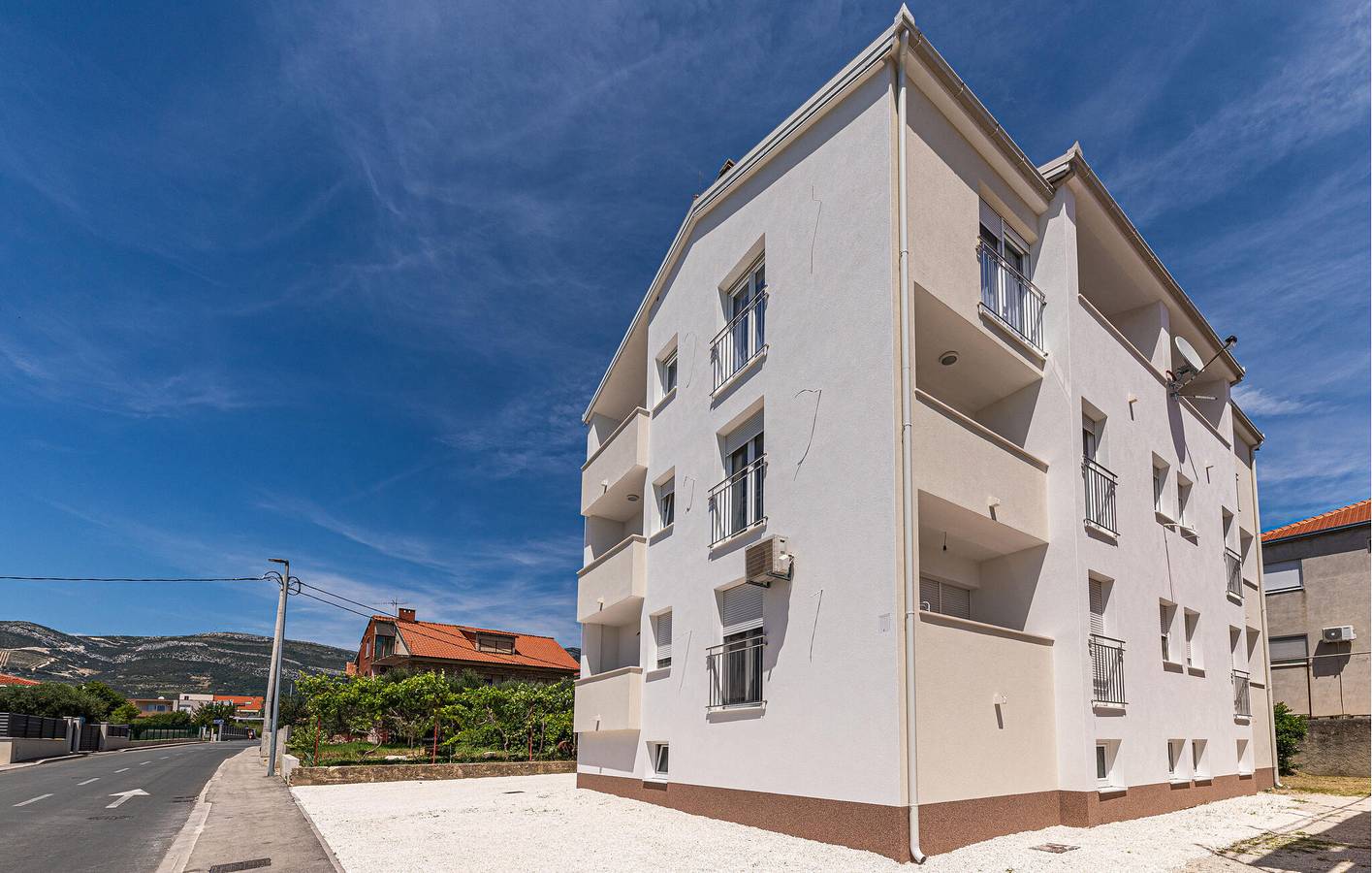 Entire holiday apartment, Holiday apartment for 5 people with terrace in Kastel Novi, Kaštela
