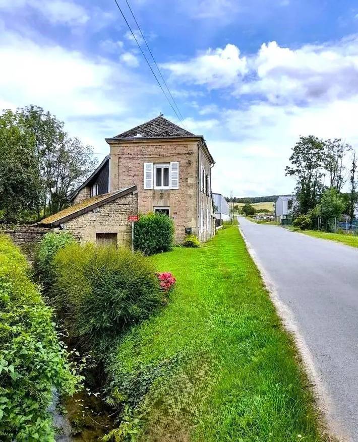 Gîte pour 4 personnes, avec jardin à Buzancy