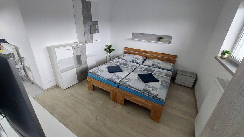 Gîte pour 3 personnes, avec vue ainsi que vue sur le lac et jardin, animaux acceptés à Plzeň - 3