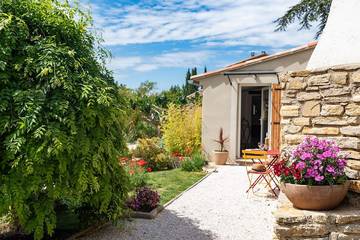 Gîte pour 2 personnes, avec jardin et piscine à Mérindol-les-Oliviers