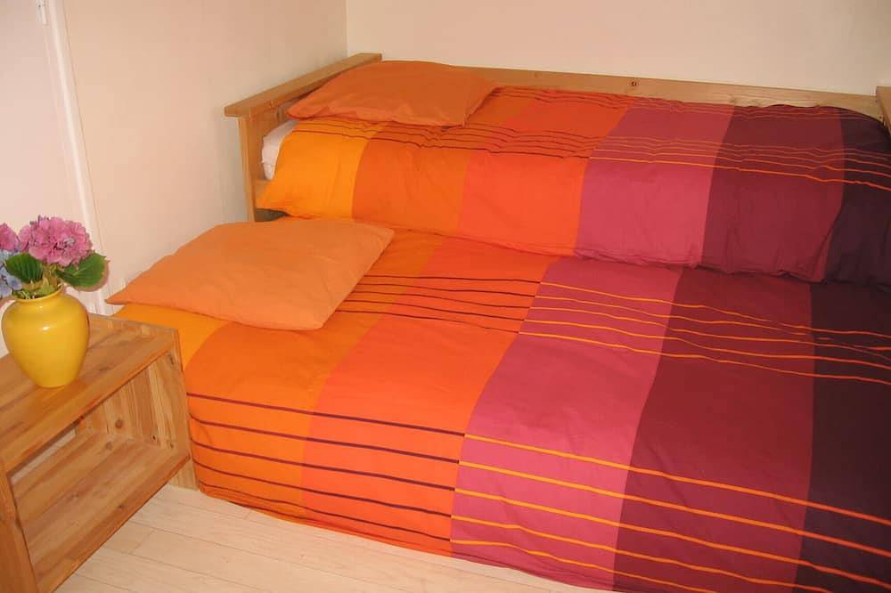 Appartement entier, Golfe du Morbihan, appartement 4 personnes, jardin clos privatif. in Arradon, Côte des Mégalithes