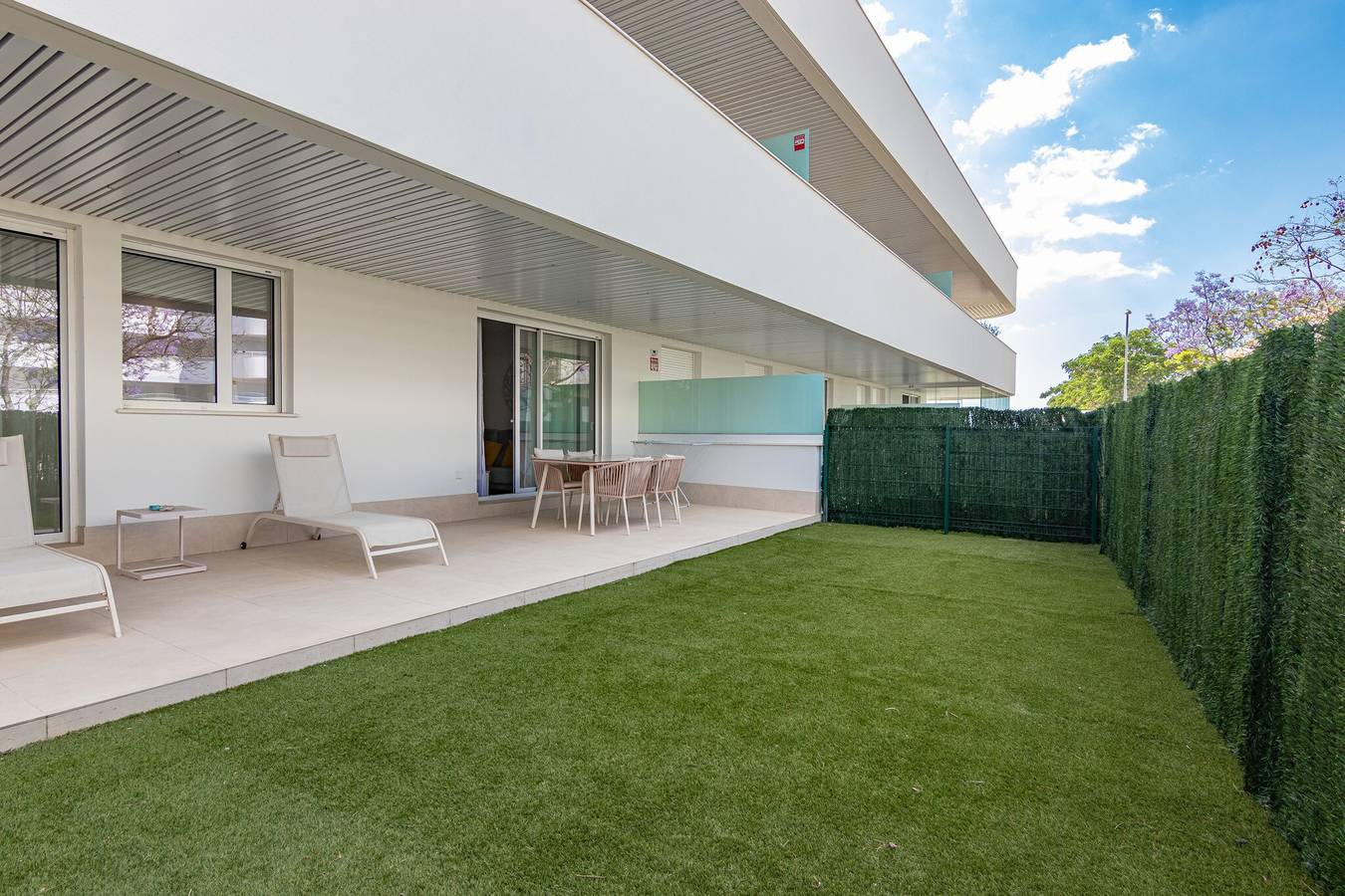 Appartement entier, Appartement « Horus 054 » avec piscine partagée, Wi-Fi et climatisation in Torre del Mar, Costa del Sol