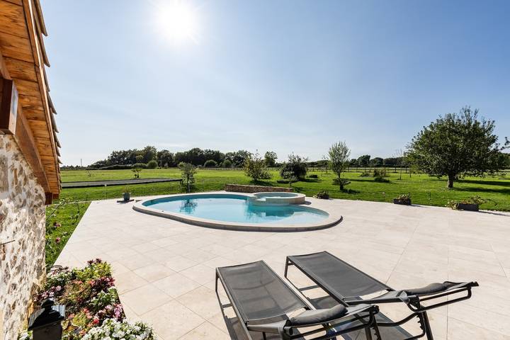 Chambre d’hôte pour 3 personnes, avec jacuzzi ainsi que jardin et sauna en Gironde - 3