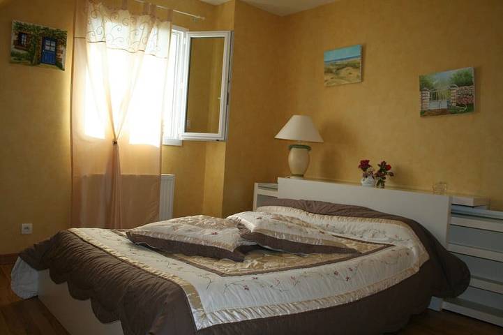 Maison 12 personnes à Sene Avec Piscine in Séné, Côte des Mégalithes