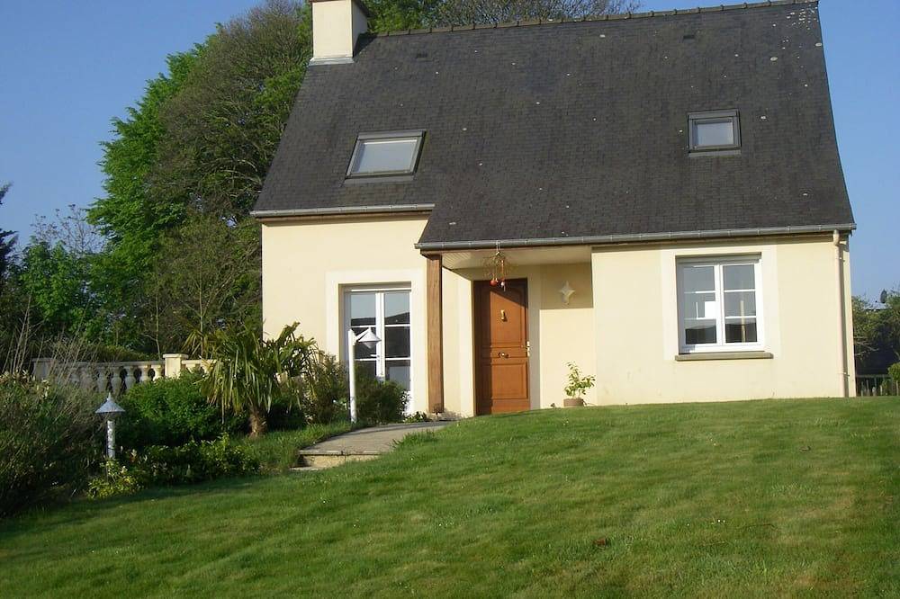 Bonita y luminosa casa con gran jardín cerrado in La Vicomté-sur-Rance, Región de Dinan
