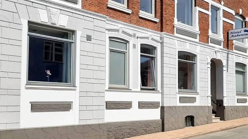 Ferienhaus für 37 Personen, mit Whirlpool und Terrasse sowie Garten und Pool in Apenrade