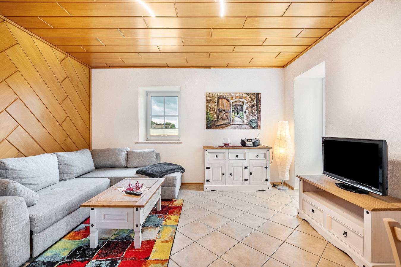 Ganze Wohnung, Ferienwohnung 'Familie Nahrstedt Parterre' mit gemeinsamer Terrasse, privatem Garten und Wi-Fi in Lausitz