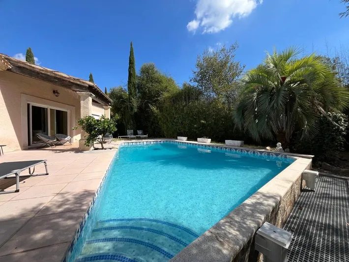Apartamento de vacaciones para 2 personas, con jardín y terraza además de piscina y vistas - 1