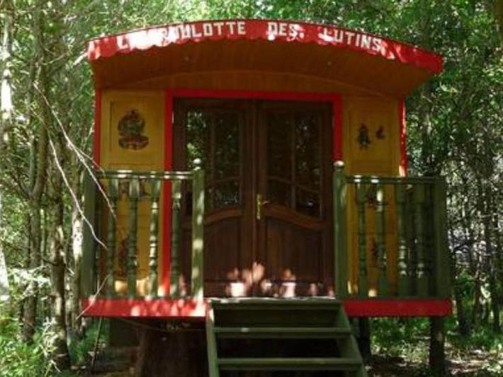 Location de vacances pour 4 personnes, avec terrasse et piscine à Dienné - 2