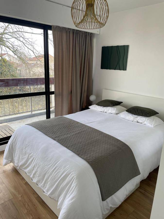 Appartement entier, One-Bedroom Apartment in Talence, Région de Bordeaux