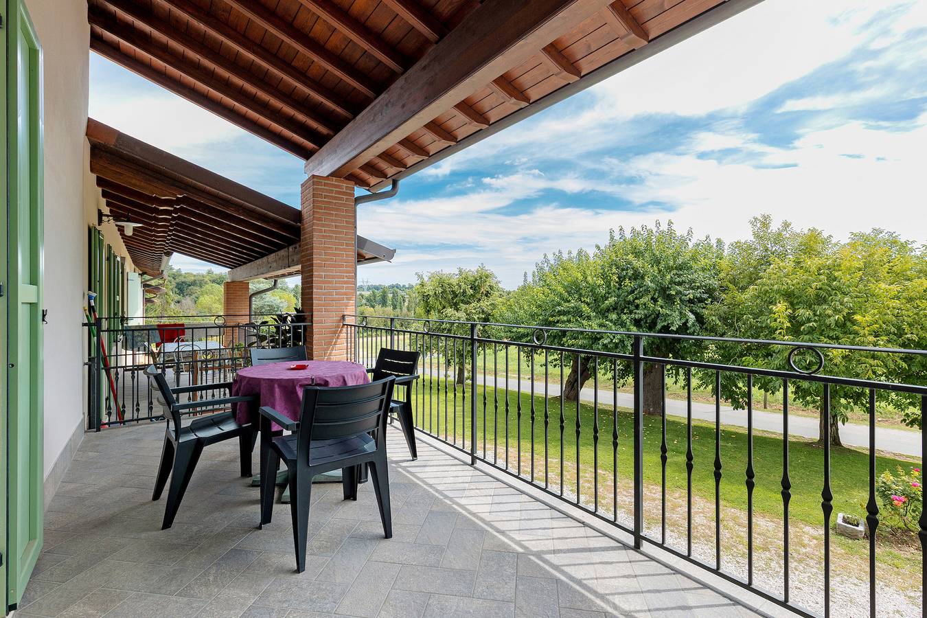 Ganzes Studio, Studio 'La Scarpina Alloggio N 2' mit privater Terrasse, Gemeinschaftsgarten und Klimaanlage in Ponti sul Mincio, Gardasee