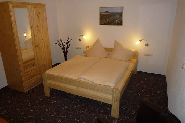 Ferienwohnung für 6 Personen, mit Whirlpool und Garten sowie Balkon in Rathmannsdorf - 4