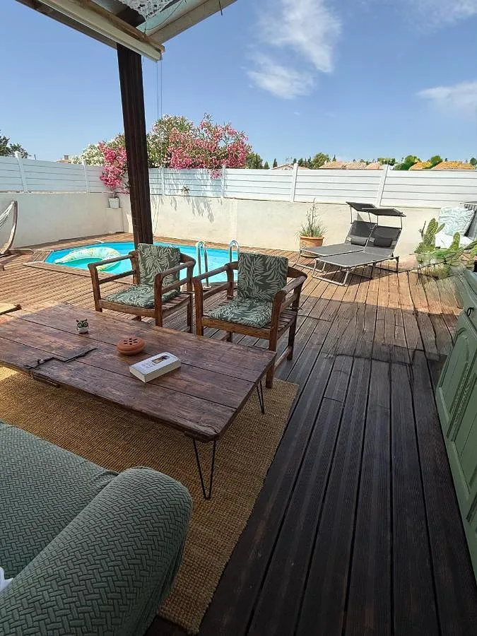 Villa for 6 people, with view and pool as well as terrace - 1