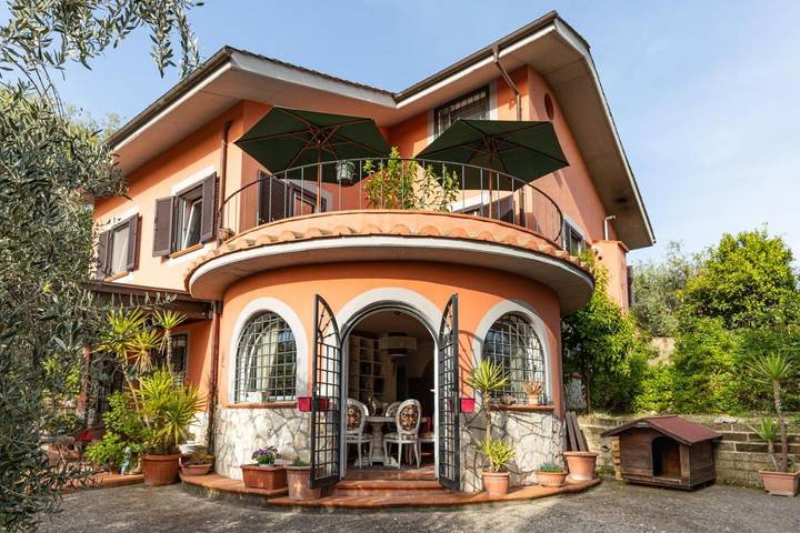 Ferienwohnung für 2 Personen, mit Terrasse und Garten sowie Pool und Sauna in Fara in Sabina - 2
