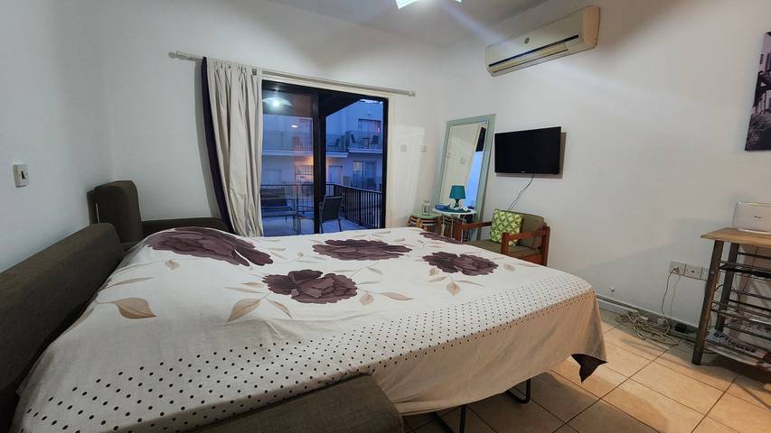 Ferienwohnung für 3 Personen, mit Meerblick und Balkon/Terrasse sowie Ausblick in Südzypern - 2