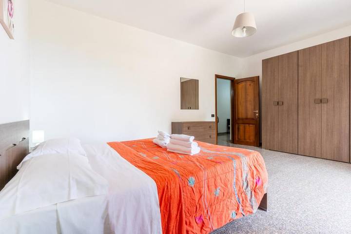 Gîte pour 6 personnes, avec vue et balcon à Ulassai - 4