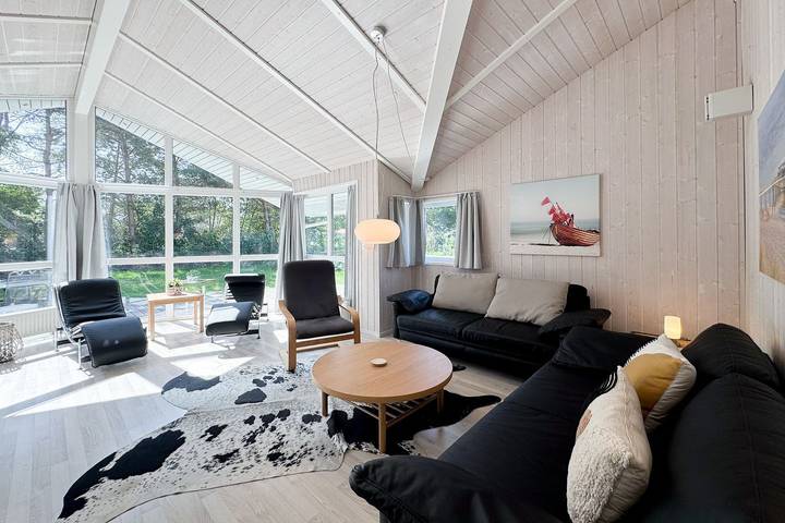 Ferienhaus für 6 Personen, mit Whirlpool und Terrasse sowie Garten und Sauna in Priwall