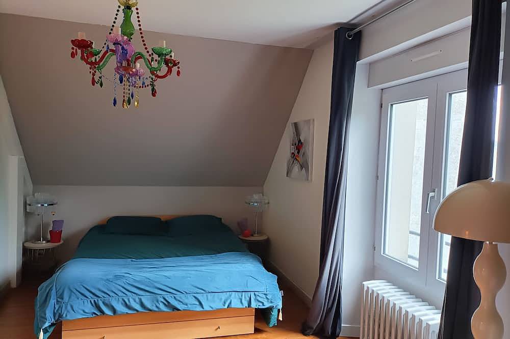 Charming house near the center of Landerneau, ideal for visiting Finistère. in Landerneau, Región de Brest