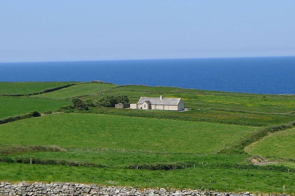 Log Cabin for 6 People in County Clare, Munster