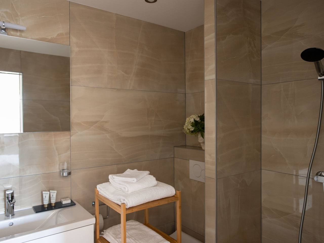 Apartamento entero, Studio Montgolfières in Marnand, Valbroye