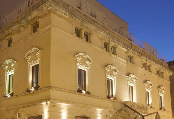 Attico per 5 persone, con Balcone e Terrazza nonché Panorama a Lecce