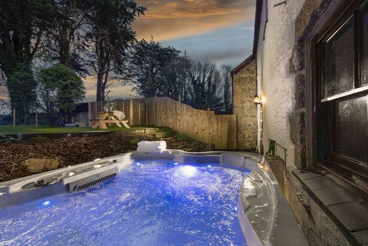 Entire holiday apartment, Aval Dor Barn, Croft Hooper in Cornwall