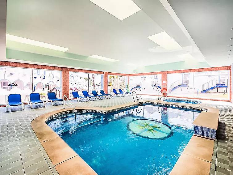 Entire apartment, 3 Pièces 5 Personnes in Hacienda Las Chapas, Marbella