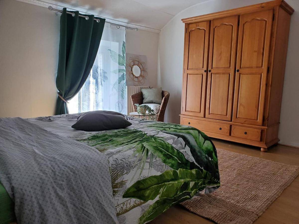 Two-Bedroom House in Bogny-sur-Meuse, Parc naturel régional des Ardennes
