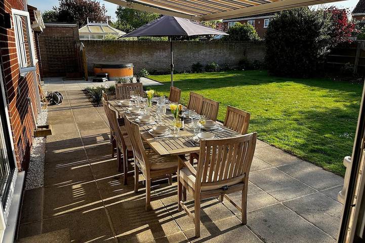 Holiday rental for 9 people, with hot tub and garden in Old Hunstanton