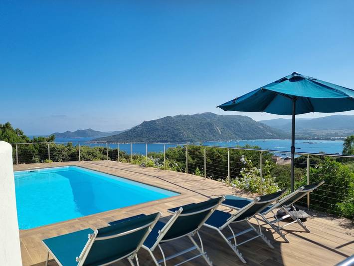 Location de vacances pour 8 personnes, avec terrasse et jardin dans Santa Giulia - 2