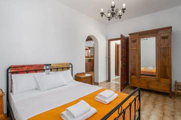 Cottage pour 2 personnes, avec jardin ainsi que terrasse et vue dans Adamas