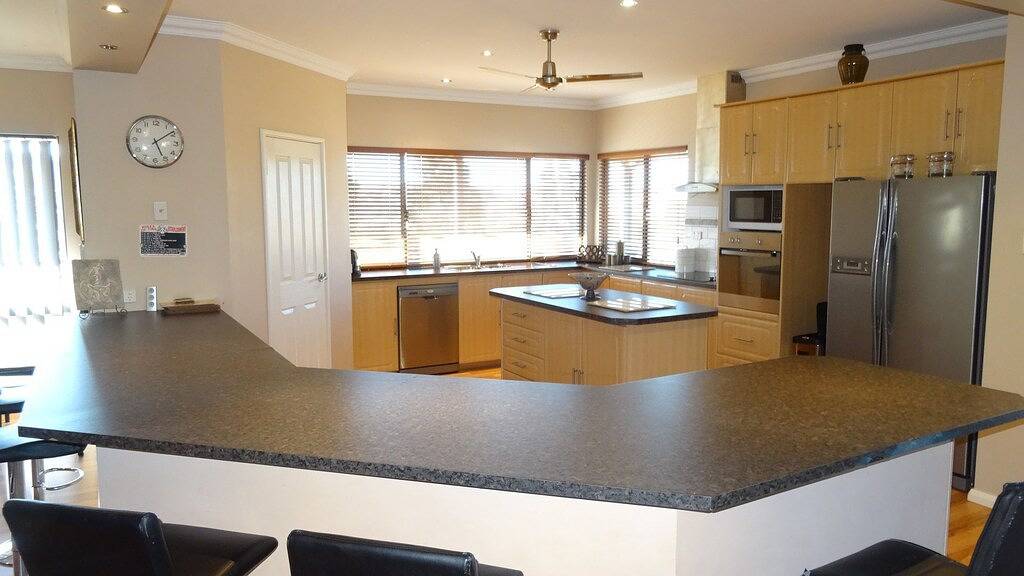 Großes Haus auf 50 Acres + River + Views + Spa + für 12 Personen in Western Australia