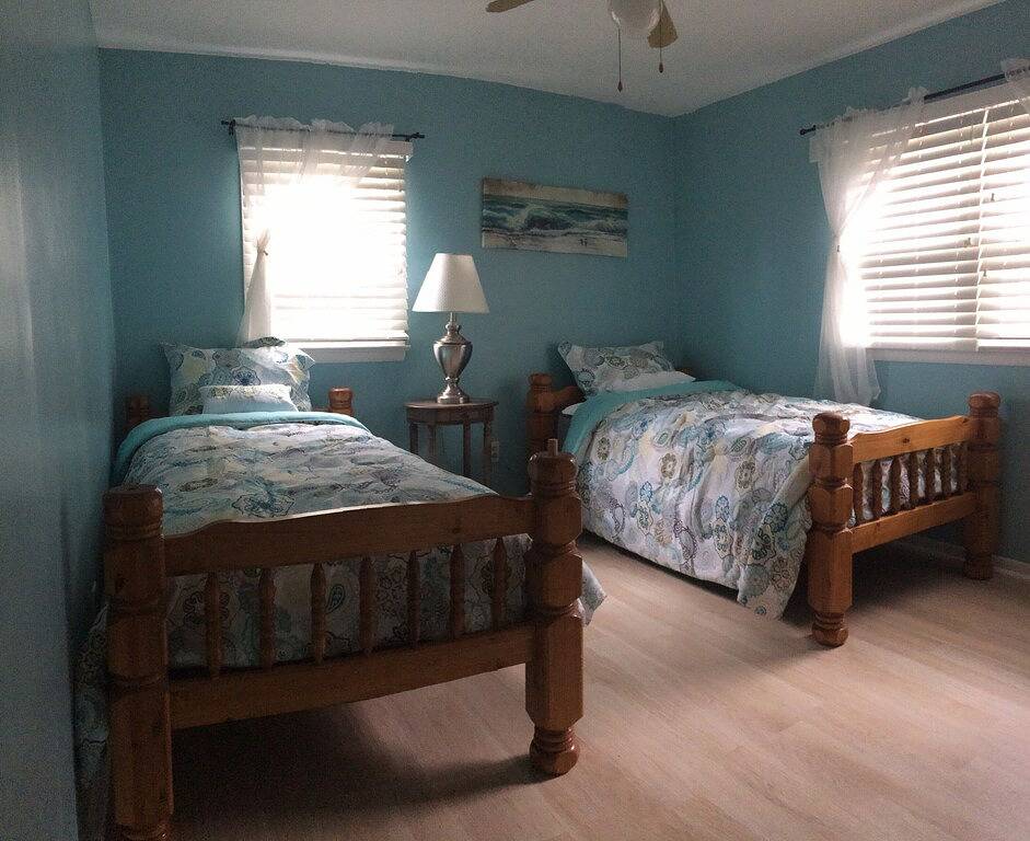 2 Br Haus (für 7 Personen) Hundefreundlich, zu Fuß zum Einkaufszentrum und Strand! in Cape May, Cape May County