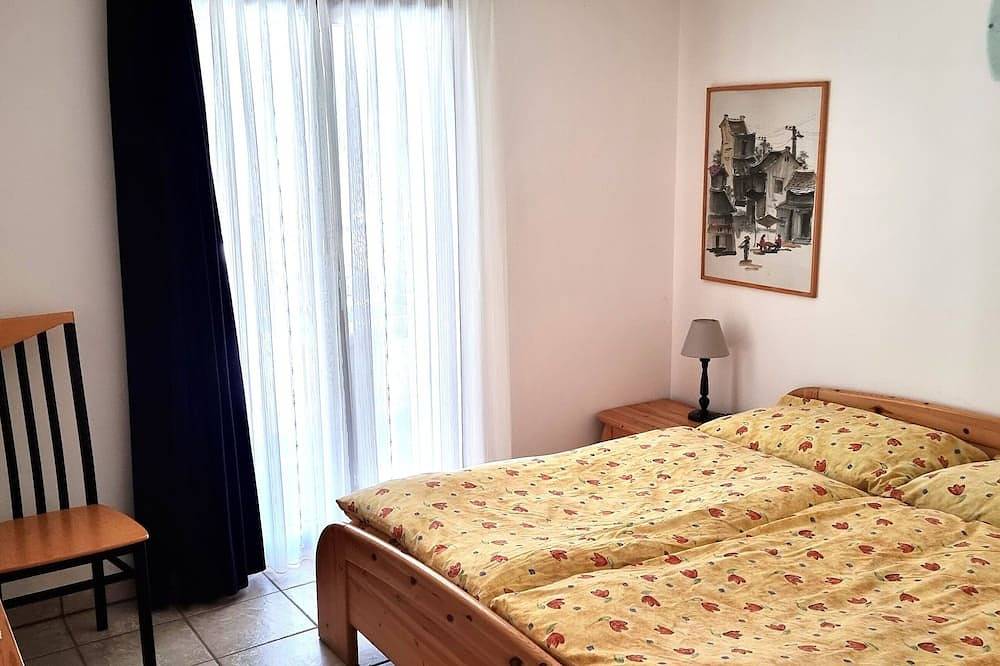 Auf der Suche nach der Essenz und Romantik der schweizerisch-italienischen Region Tessin? in Brione, Tessiner Alpen