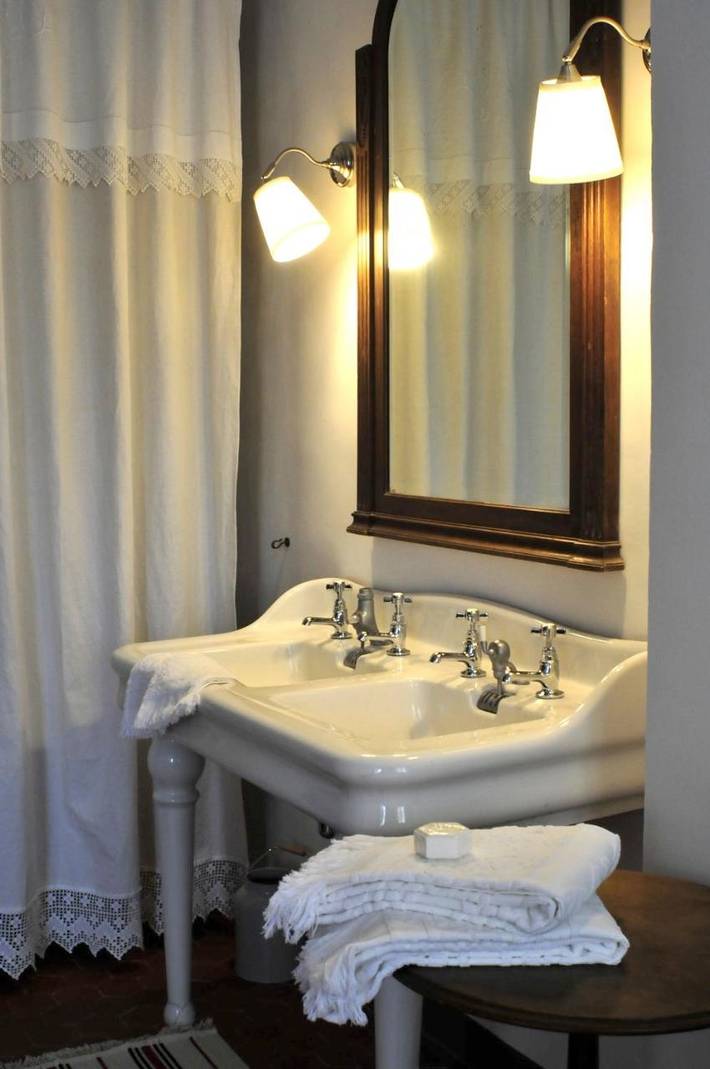 Chambre d’hôte pour 4 personnes, avec vue et jardin à Carcès - 4
