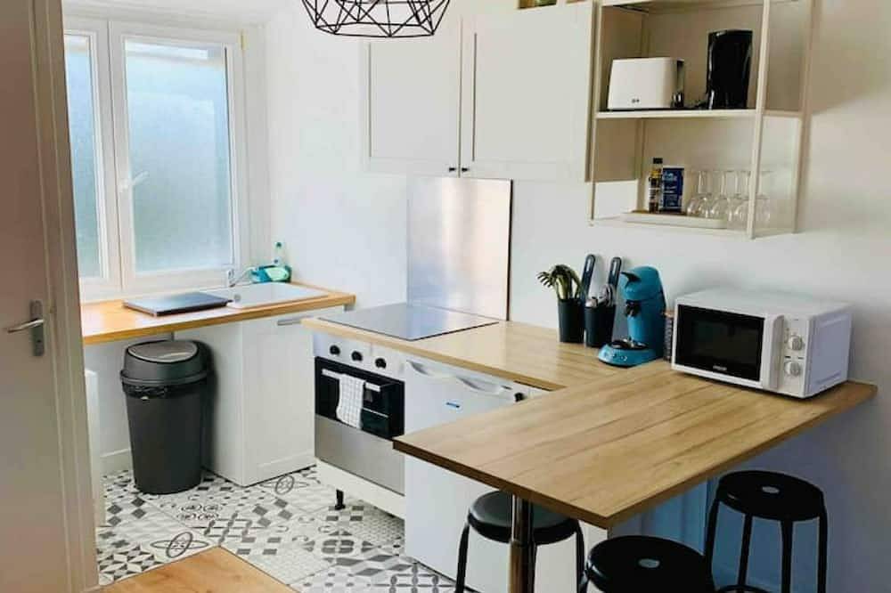 Apartamento entero, Apartment Casetta- rear station in Arrás (Paso de Calais), Región de Arras
