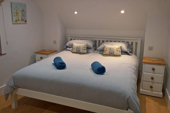 Beach Front House avec une vue magnifique sur la mer. Les chiens sont toujours les bienvenus ici! in Middleton-on-Sea, Sussex de l'Ouest