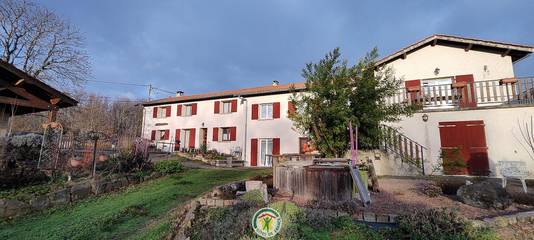 Gîte pour 9 Personnes dans Saint-Just-Chaleyssin, Région de Vienne, Photo 4