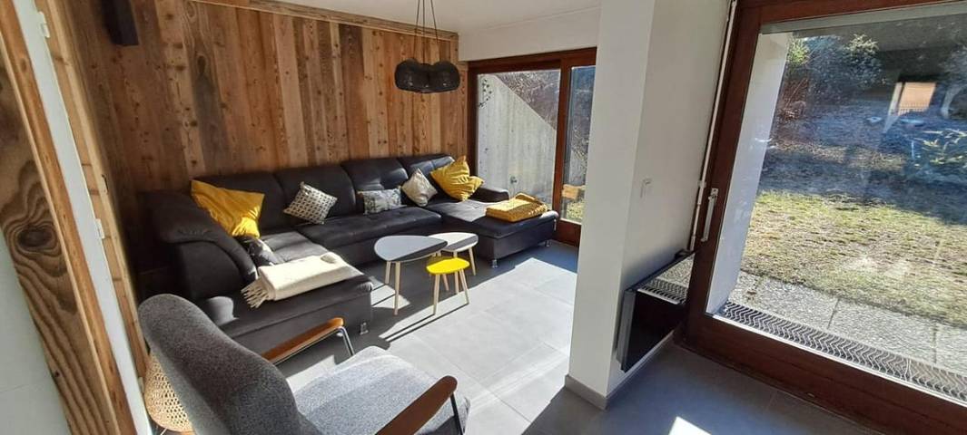Location de vacances pour 10 personnes, avec Jardin à Moûtiers