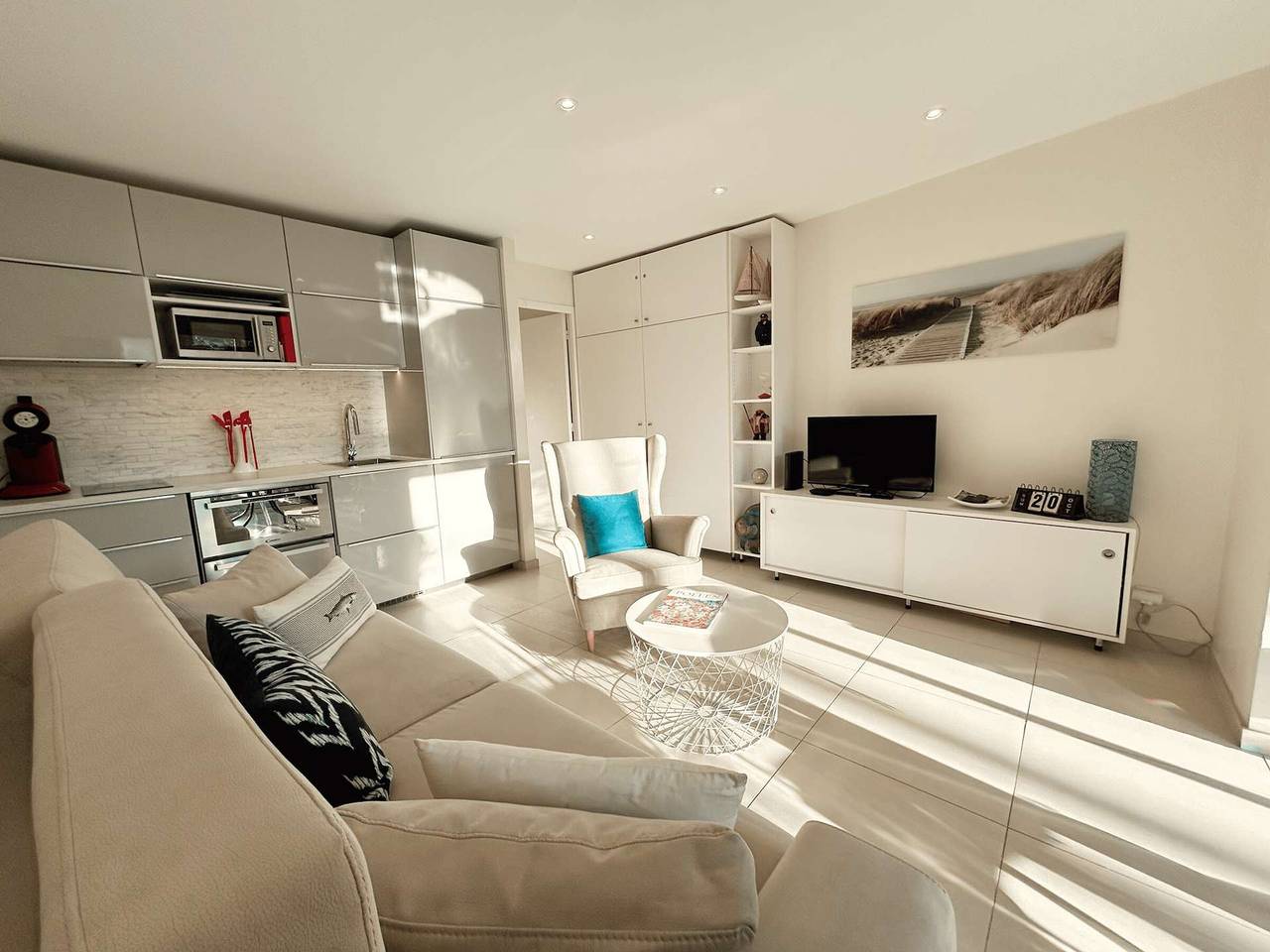 Entire apartment, Modern air-conditioned apartment with terrace in Port Grimaud in Port Grimaud, Grimaud