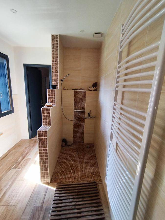 Gîte pour 2 personnes, avec jardin et piscine à Saint-Thibéry - 4