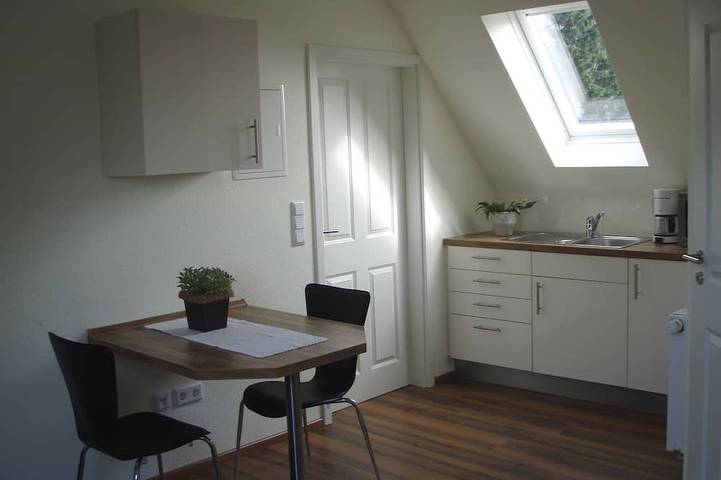 Ferienwohnung für 2 Personen, mit Balkon und Garten sowie Sauna