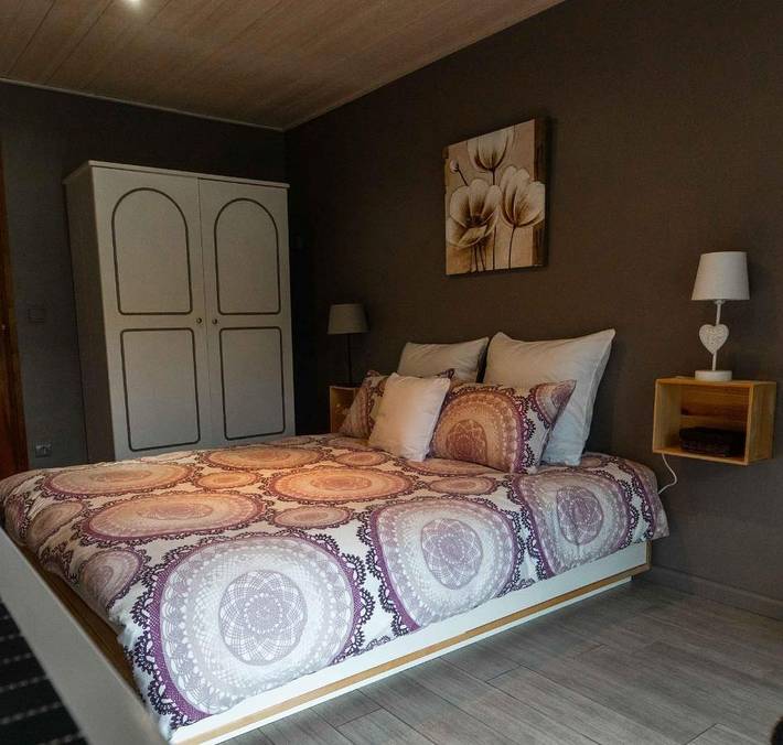 Gîte pour 2 personnes, avec terrasse ainsi que vue et jardin à La Côte-d'Arbroz - 4