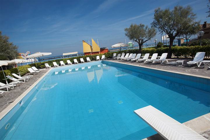 Gîte pour 3 personnes, avec piscine et jardin dans Bellaria-Igea Marina - 3
