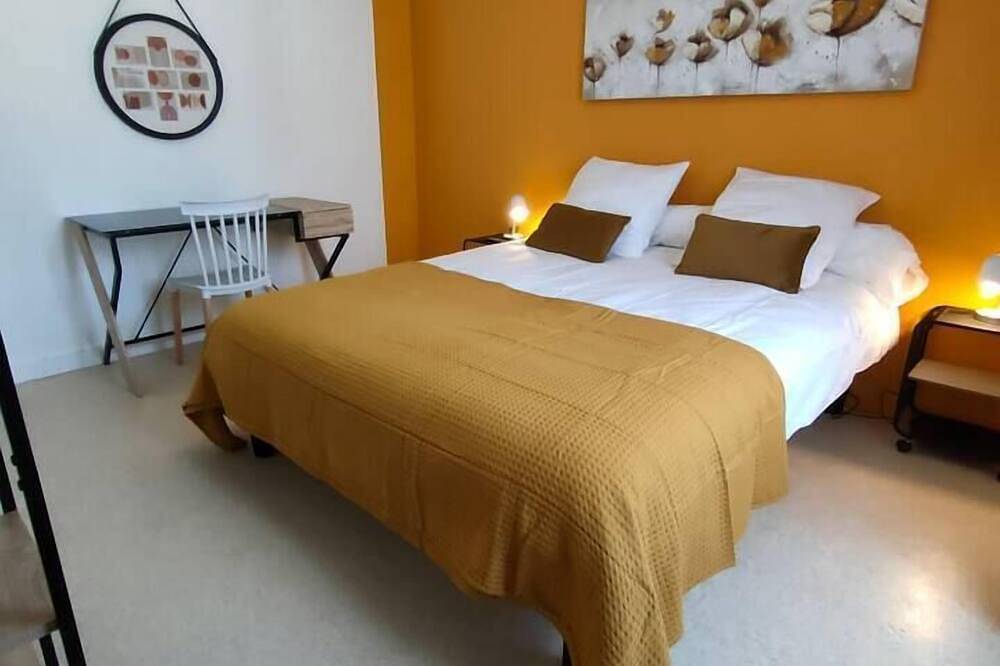 Appartement entier, Châteaux, Baignade, poteries, vins et randonnées 2 in Saint-Amand-en-Puisaye, Nièvre