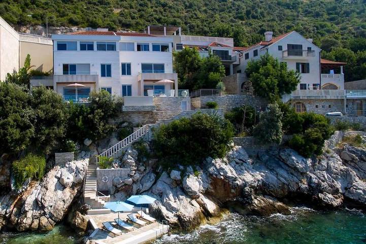 Villa pour 12 personnes, avec jardin et terrasse à Lozica - 3