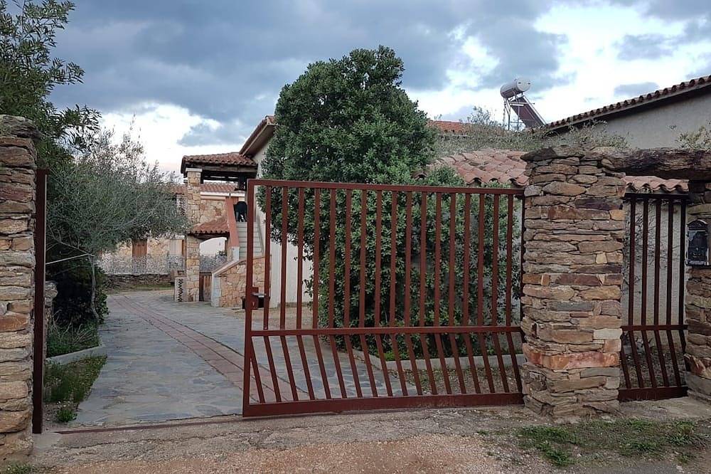 Apartamento entero, Budoni, apartamento 7, a pocos pasos de la playa in Budoni, Olbia-Tempio