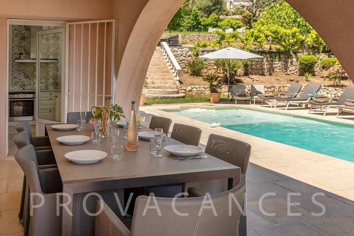 Ferienhaus für 8 Personen, mit Balkon/Terrasse und Pool, mit Haustier in Vence - 2