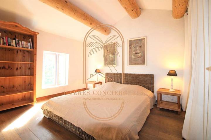 Location de vacances pour 6 personnes, avec jardin dans Pointe Des Chevaliers Hyeres - 3