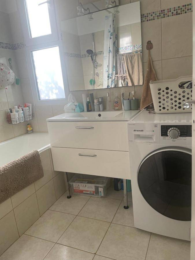 Gîte pour 4 personnes, avec balcon et jacuzzi à Saint-Cloud - 3